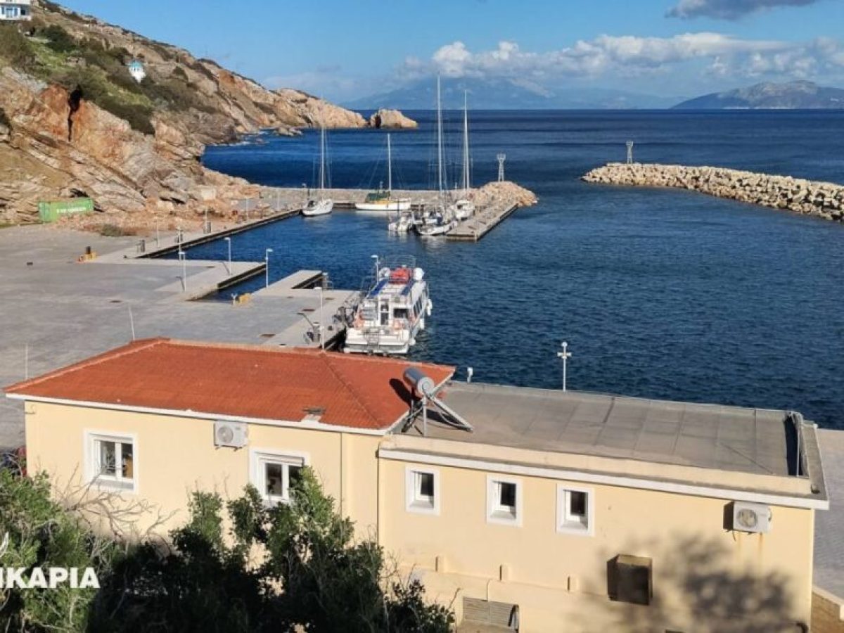 Νέα κατολίσθηση βράχων στη Μαρίνα Αγίου Κηρύκου