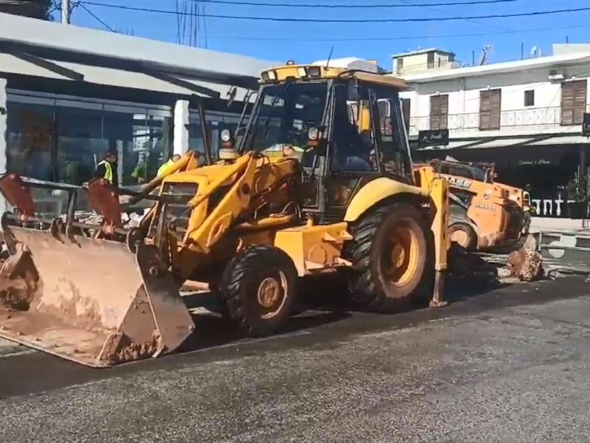 Νέα Μάκρη: Πήραν μπροστά οι μπουλντόζες – Άρχισαν τα έργα της Βιοκλιματικής Ανάπλασης στην παραλία