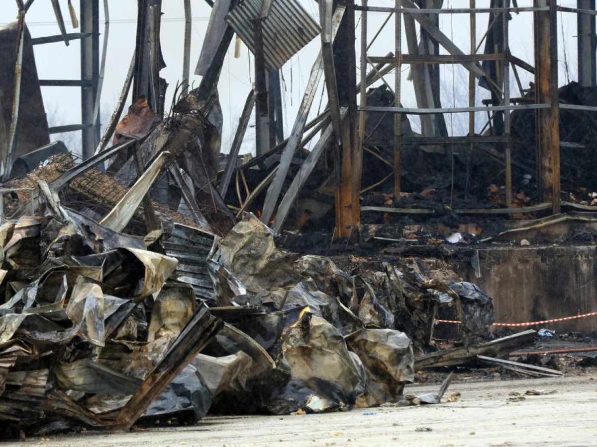 Νέα μαρτυρία εργαζόμενης στη «Βιολάντα»: Μπουσουλώντας έφτασα στην έξοδο – Τον τελευταίο μήνα μύριζε