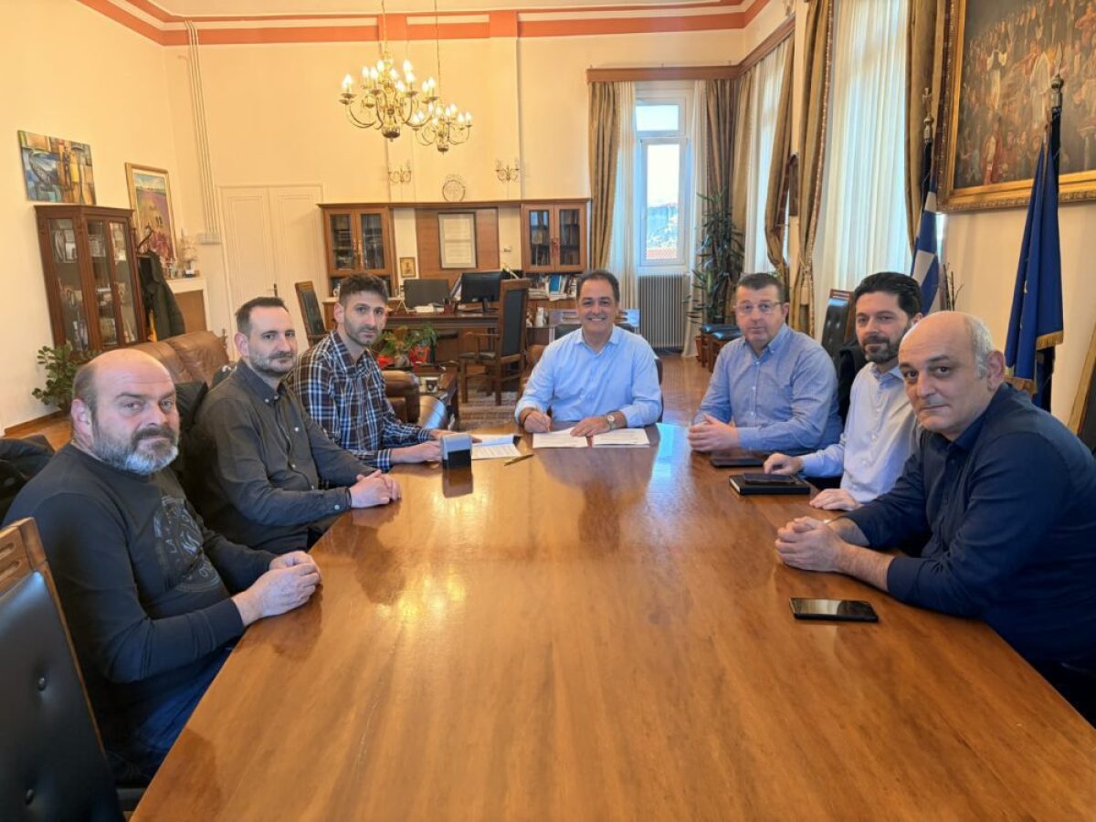 Νέα παιδική χαρά στον Τετράλοφο με σύγχρονες προδιαγραφές ασφαλείας