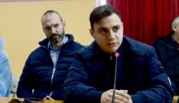 nikos-spirou-prostasia-tou-nisiou-1
