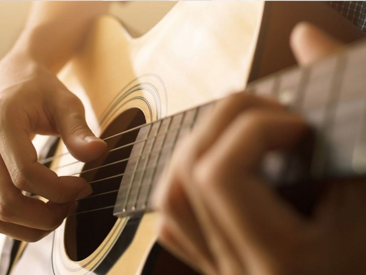 Νότες «Νέου κύματος» στο Δημαρχείο Χολαργού