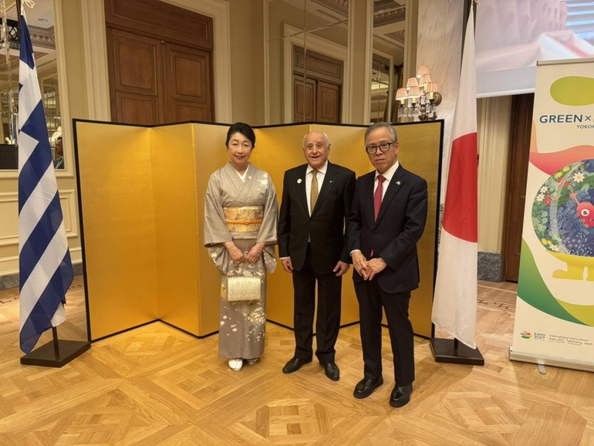 Ο Δήμαρχος Λευκάδας στη δεξίωση της Πρεσβείας της Ιαπωνίας  τον Εορτασμό  των Γενεθλίων του Α.Μ.  Αυτοκράτορα της Ιαπωνίας , για την Εθνική Εορτή της χώρας