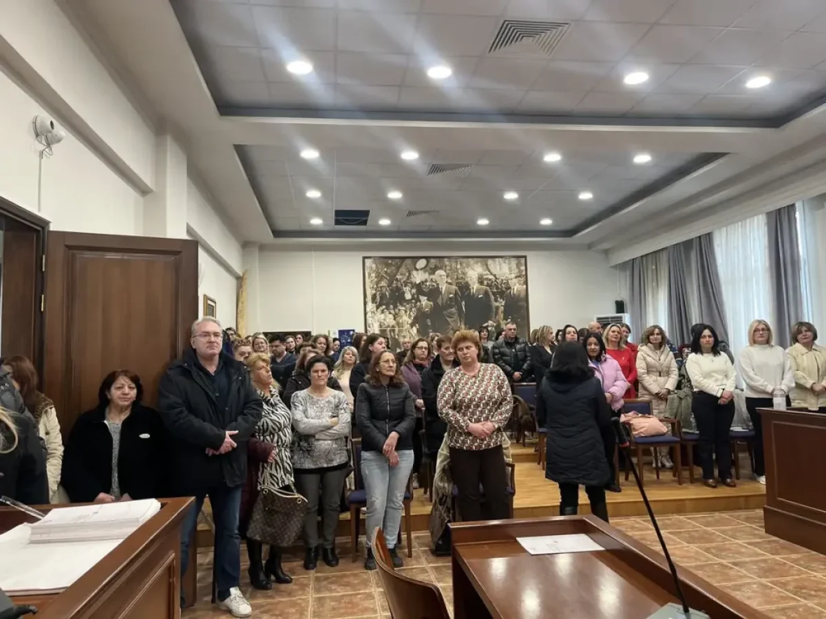 Ο Δήμος Γρεβενών έκοψε την Πρωτοχρονιάτικη Πίτα των εργαζομένων