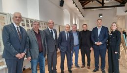 o-dimos-mesolongiou-ke-ta