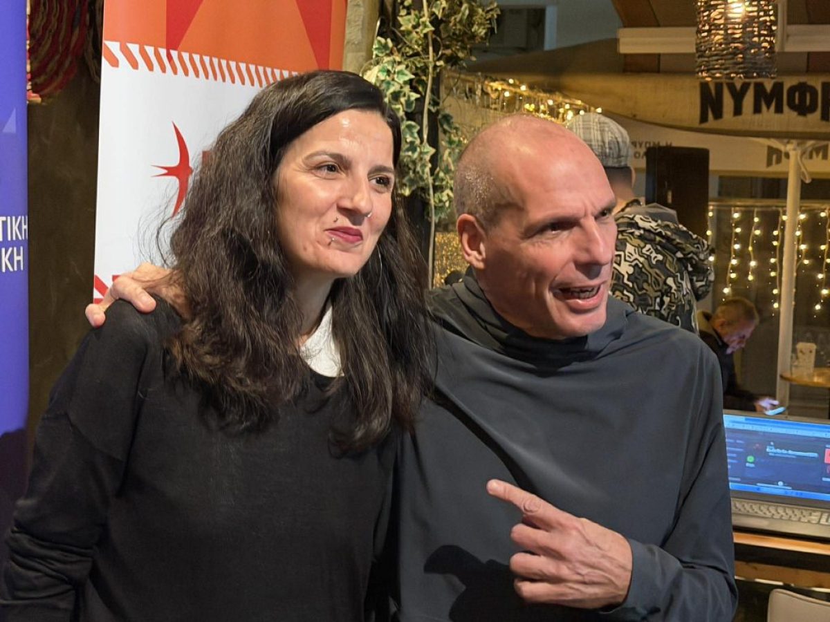 Ο Γιάνης Βαρουφάκης στη Λάρισα: “Ξεπούλημα της χώρας” (ΒΙΝΤΕΟ-ΦΩΤΟ)