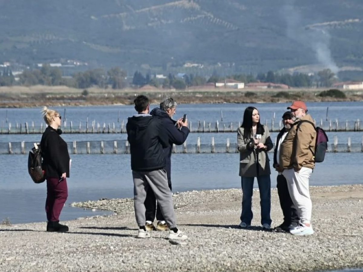 Ο Γρηγόρης Αρναούτογλου στην Αιτωλοακαρνανία σε roadtrip