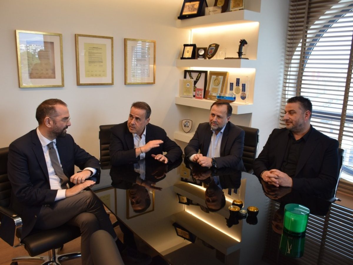 Ο Υπουργός Περιβάλλοντος και Ενέργειας, Στ. Παπασταύρου, στην Περιφέρεια Δυτικής Ελλάδας: «Ανοιχτός ορίζοντας» για τις Ενεργειακές Κοινότητες με ολοκλήρωση του θεσμικού πλαισίου