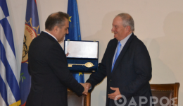 o-kostas-karamanlis-epitimos-dimotis