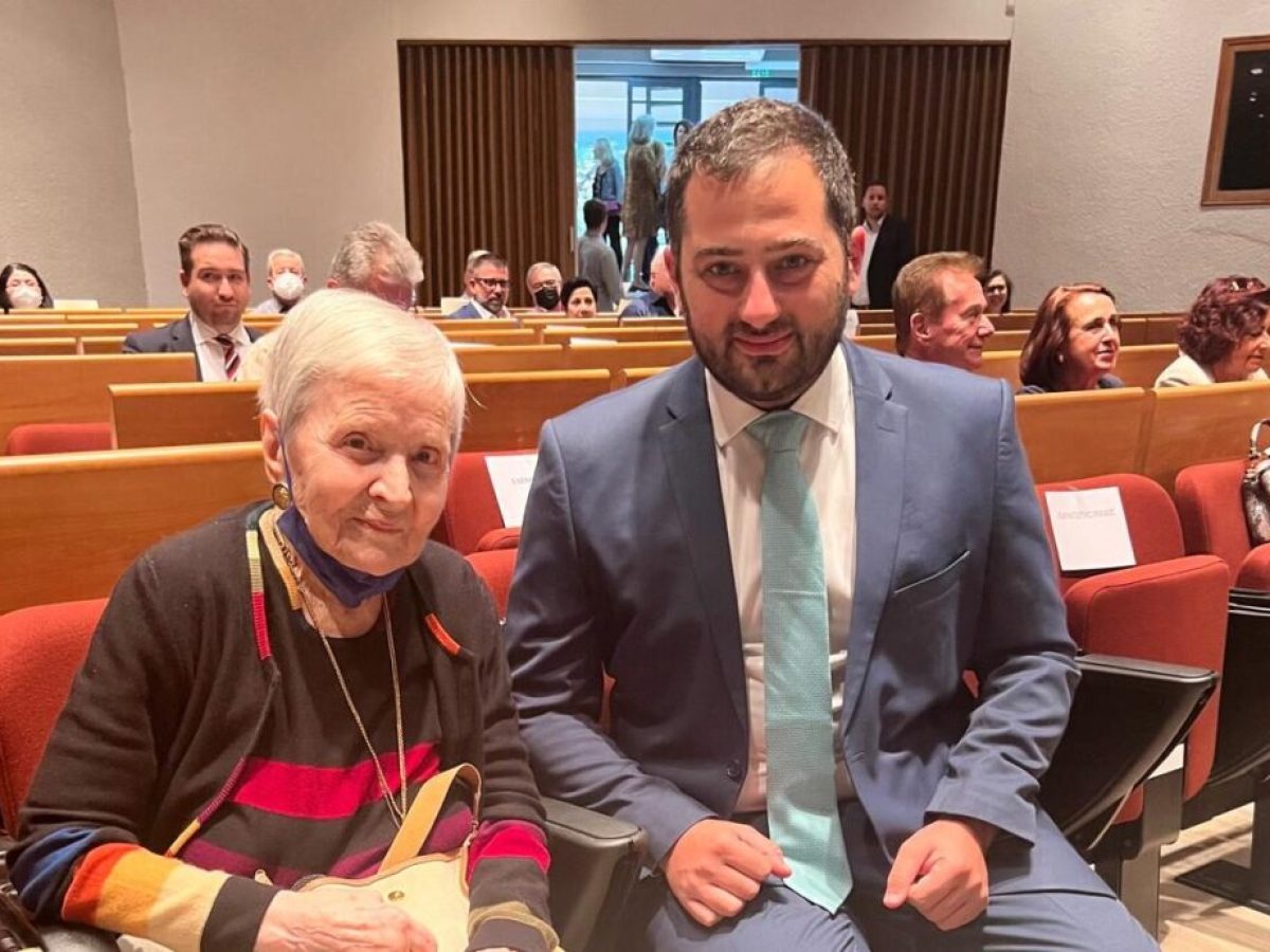 Ο περιφερειάρχης Φάνης Σπανός αποχαιρετάει την Ελένη Γλύκατζη-Αρβελέρ