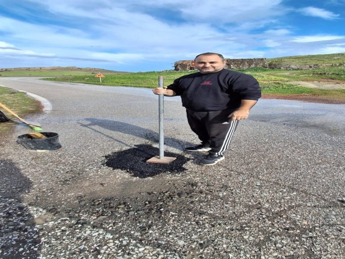 Ο Πρόεδρος Βάρους Γ.Κάβουρας προχωρησε  σε προσωρινό κλείσιμο λακκουβών στον δρόμο Βάρους – Κότσινα