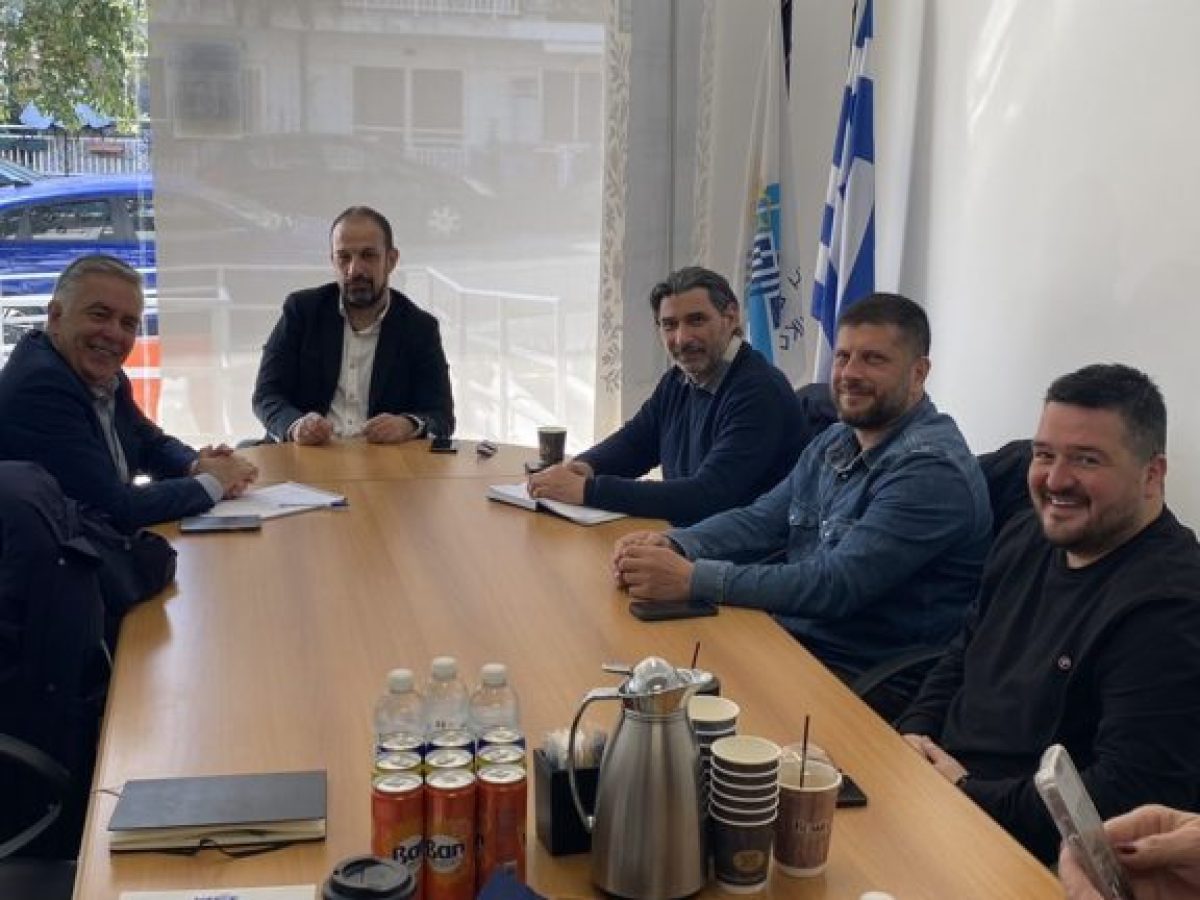 Ο Πρόεδρος Αντώνης Γιαννούλης και το ΔΣ της Ομοσπονδίας Εμπορίου και Επιχειρηματικότητας Δωδεκανήσου συναντήθηκαν την Παρασκευή 20 Φεβρουαρίου και ώρα 10:00, στα γραφεία την Ομοσπονδίας με τον βουλευτή Δωδεκανήσου κύριο Υψηλάντη Βασίλειο.