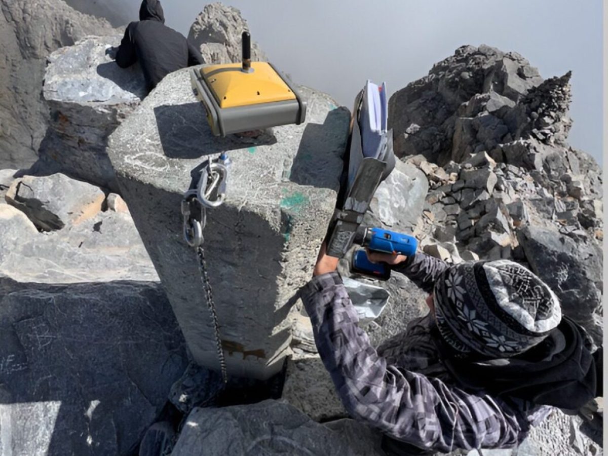 Όλυμπος: Μετά από 102 χρόνια, νέα ακριβής μέτρηση «κλείδωσε» το ύψος του Μύτικα στα 2.917,727 μέτρα