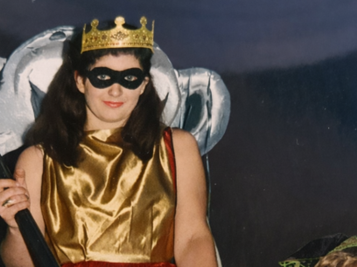 Παναγιώτα Παρίση στον Prisma 91,6: «Καρναβάλι χωρίς σάτιρα δεν είναι καρναβάλι» – Το παλιό Λευκαδίτικο Καρναβάλι, το “Πάνθεον”, η Λέσχη Ομόνοια, ο Βούλης και το “σήμερα” που πονάει