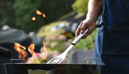 paranomi-ke-epikindini-gia-tin