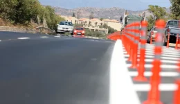 paremvasis-odikis-asfalias-se-alla-3