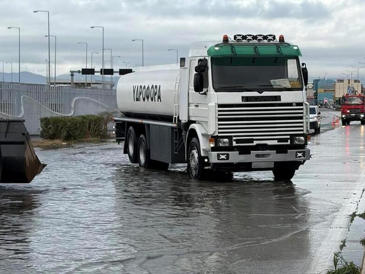 Πάτρα: Ξανά πλημμύρισε η Ακτή Δυμαίων – Κλειστό το ρεύμα προς Πύργο