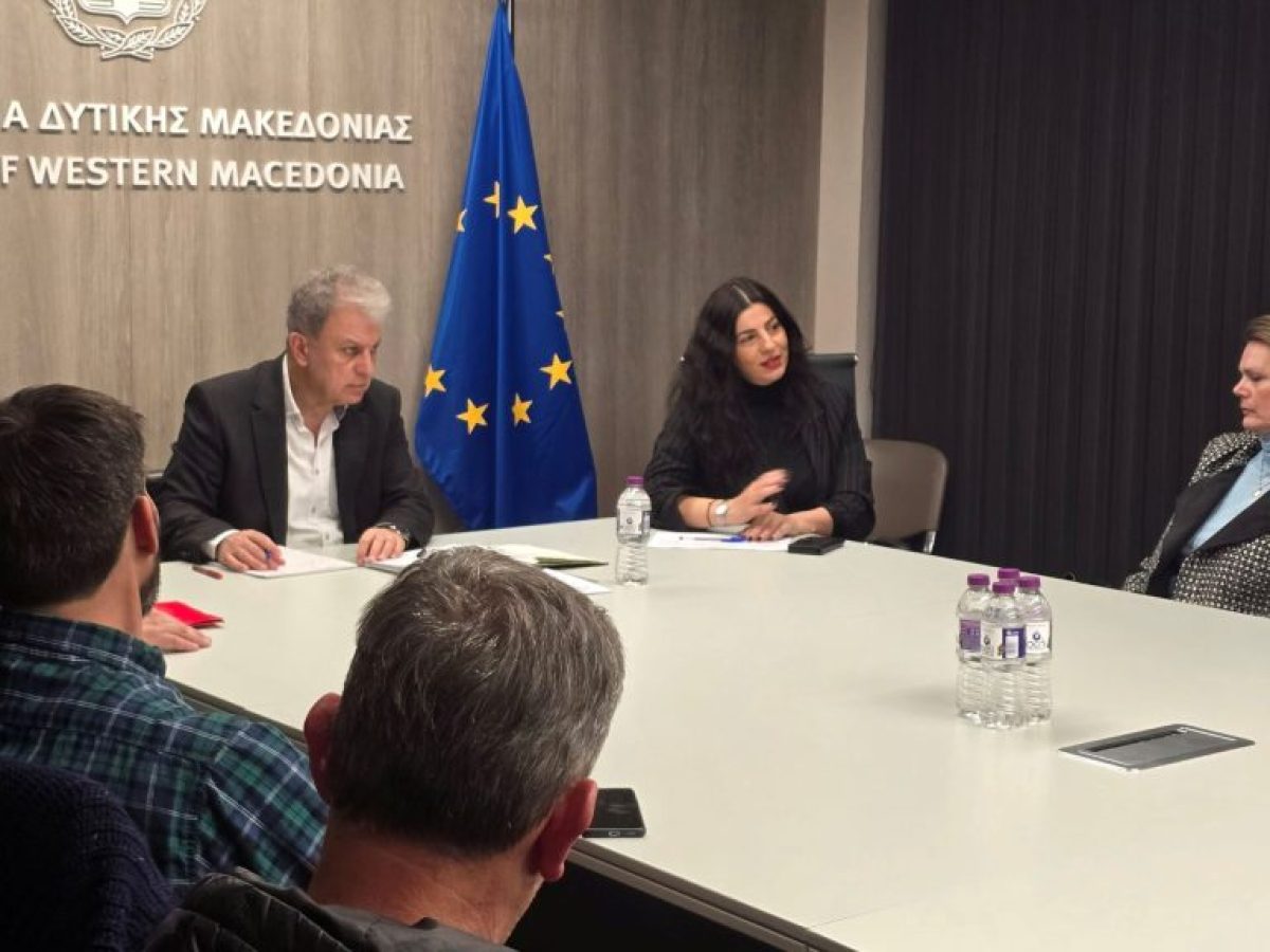 Περιφέρεια Δυτικής Μακεδονίας: Με τους εκπροσώπους των συλλόγων Βόλεϊ και Χάντμπολ ο Περιφερειάρχης Γιώργος Αμανατίδης