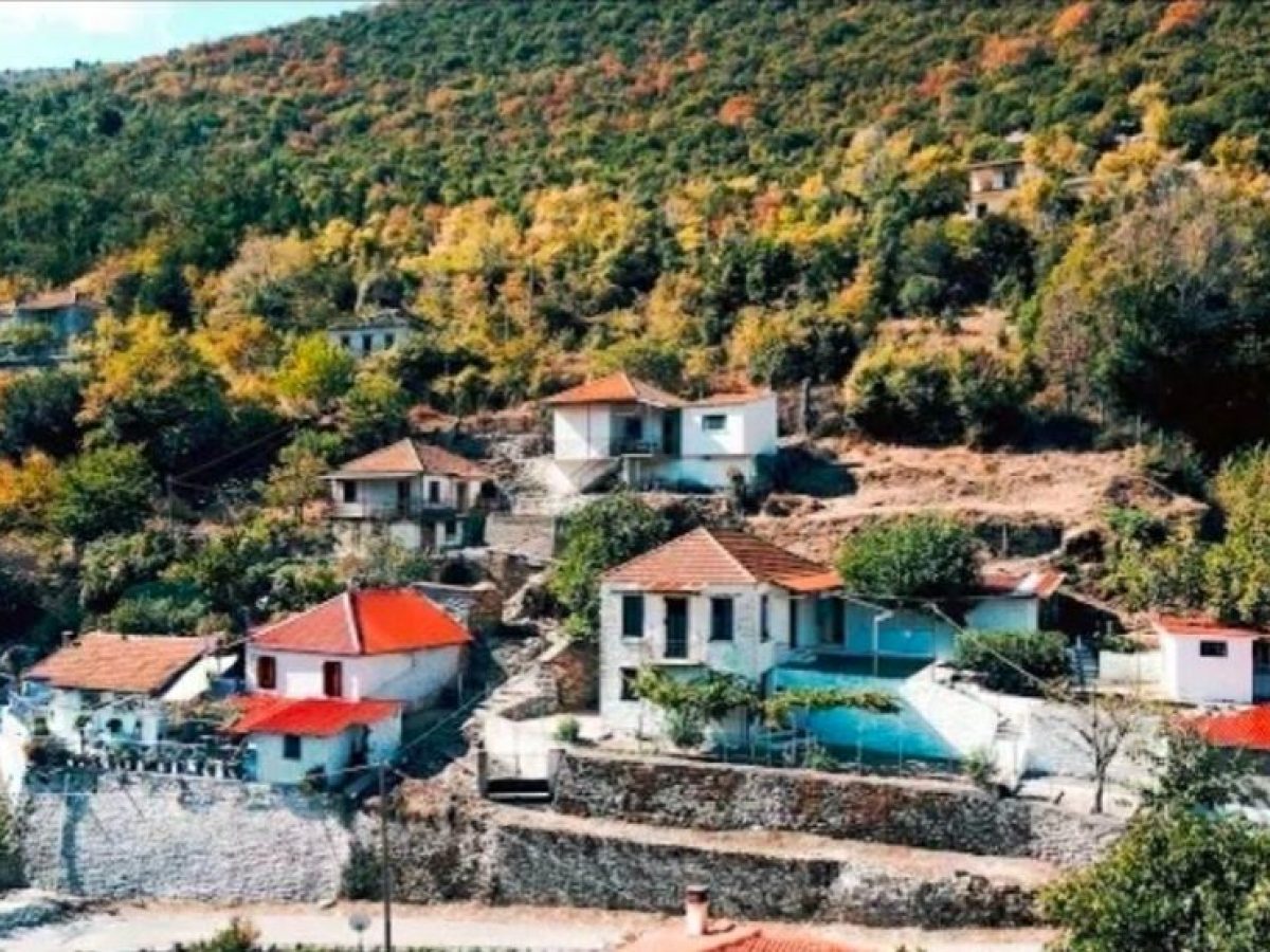 Πέρκος Θέρμου: Ένα χωριό όπου ο χρόνος περπατά πιο αργά