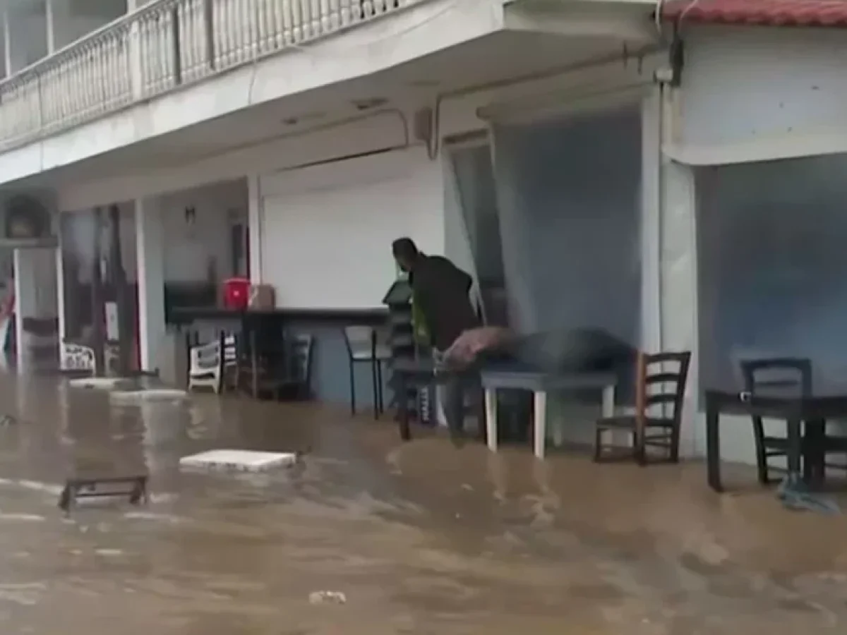 Πλημμύρισε ο Αγιόκαμπος