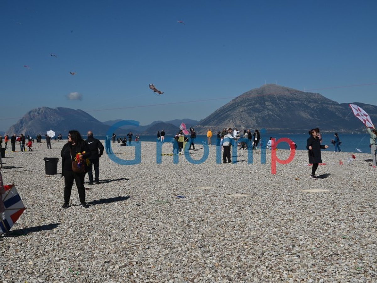 Πλήθος Πατρινών γιόρτασε τα Κούλουμα στην Πλαζ με χαρταετούς και σαρακοστιανά