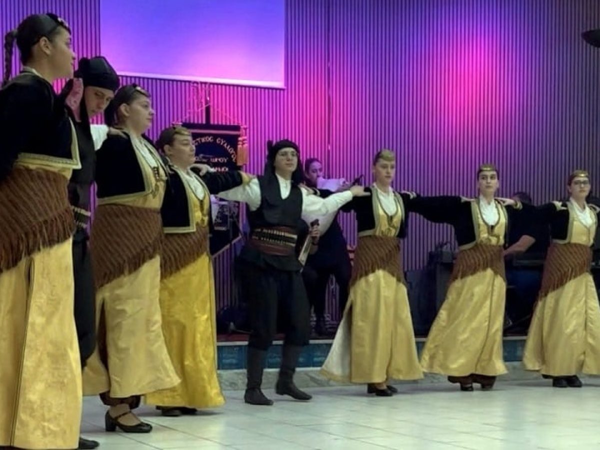 Πολιτιστικός Σύλλογος Ροδοχωρίου «Οι Κομνηνοί»: Μωμοέρια, χοροί και ένα αυθεντικό ποντιακό γλέντι στο Αγγελοχώρι Νάουσας