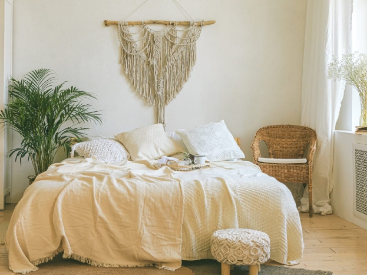 Πώς μας ωφελεί να κοιμόμαστε σε συμμαζεμένο δωμάτιο