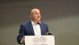 pros-mateosi-i-apokriatikes-ekdilosis
