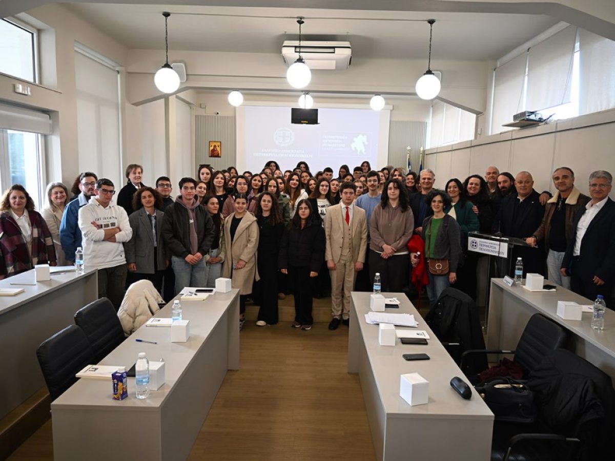 Πρώτη συνεδρίαση για το 2026 του Περιφερειακού Συμβουλίου Νέων Πελοποννήσου-Πρόεδρος η καλαματιανή μαθήτρια Ευγενία Πυλιώτη