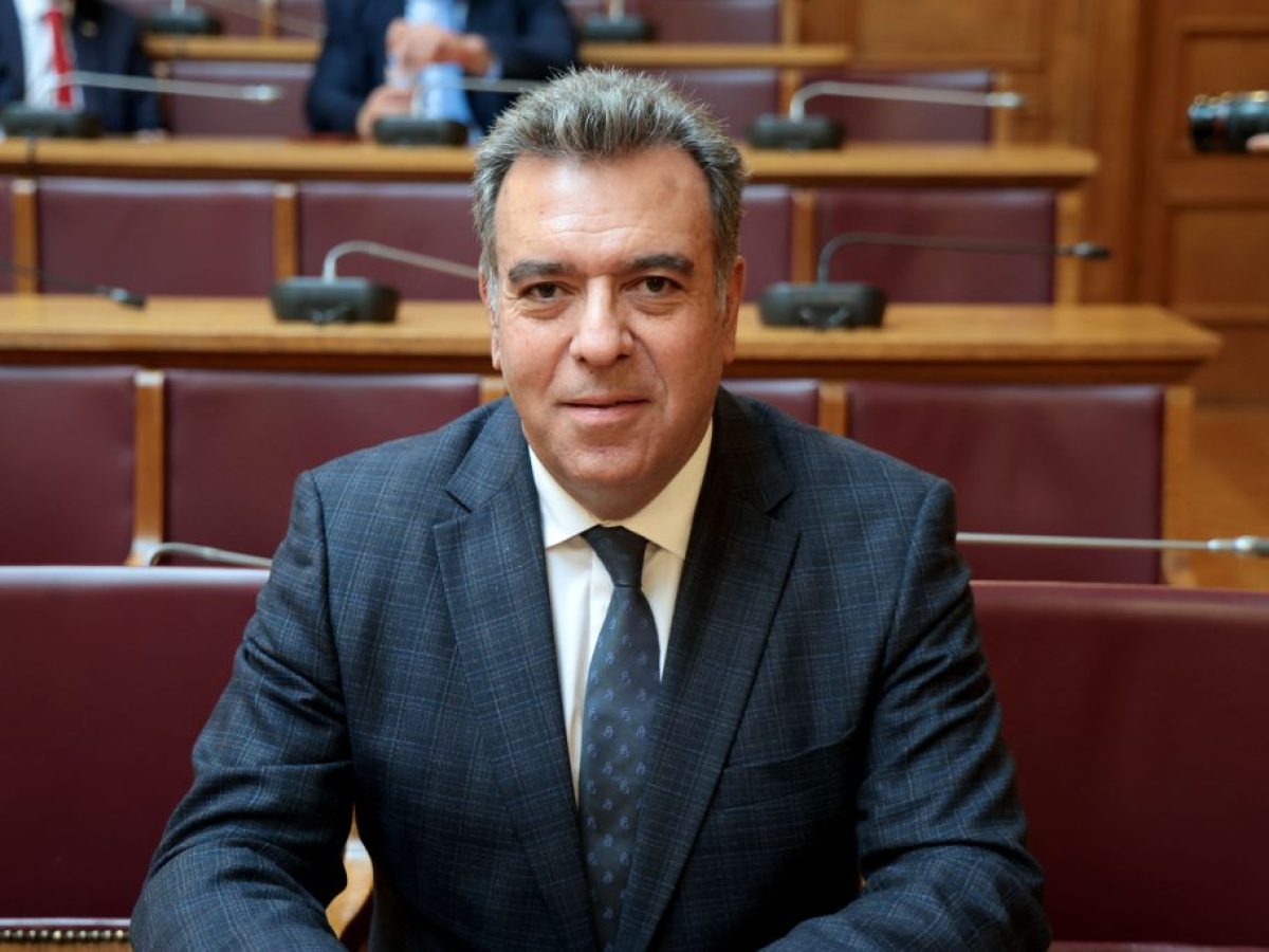 «Πρωτοβουλία του Μάνου Κόνσολα για να ενισχυθούν οι Δασικές Υπηρεσίες στα νησιά του Αιγαίου»