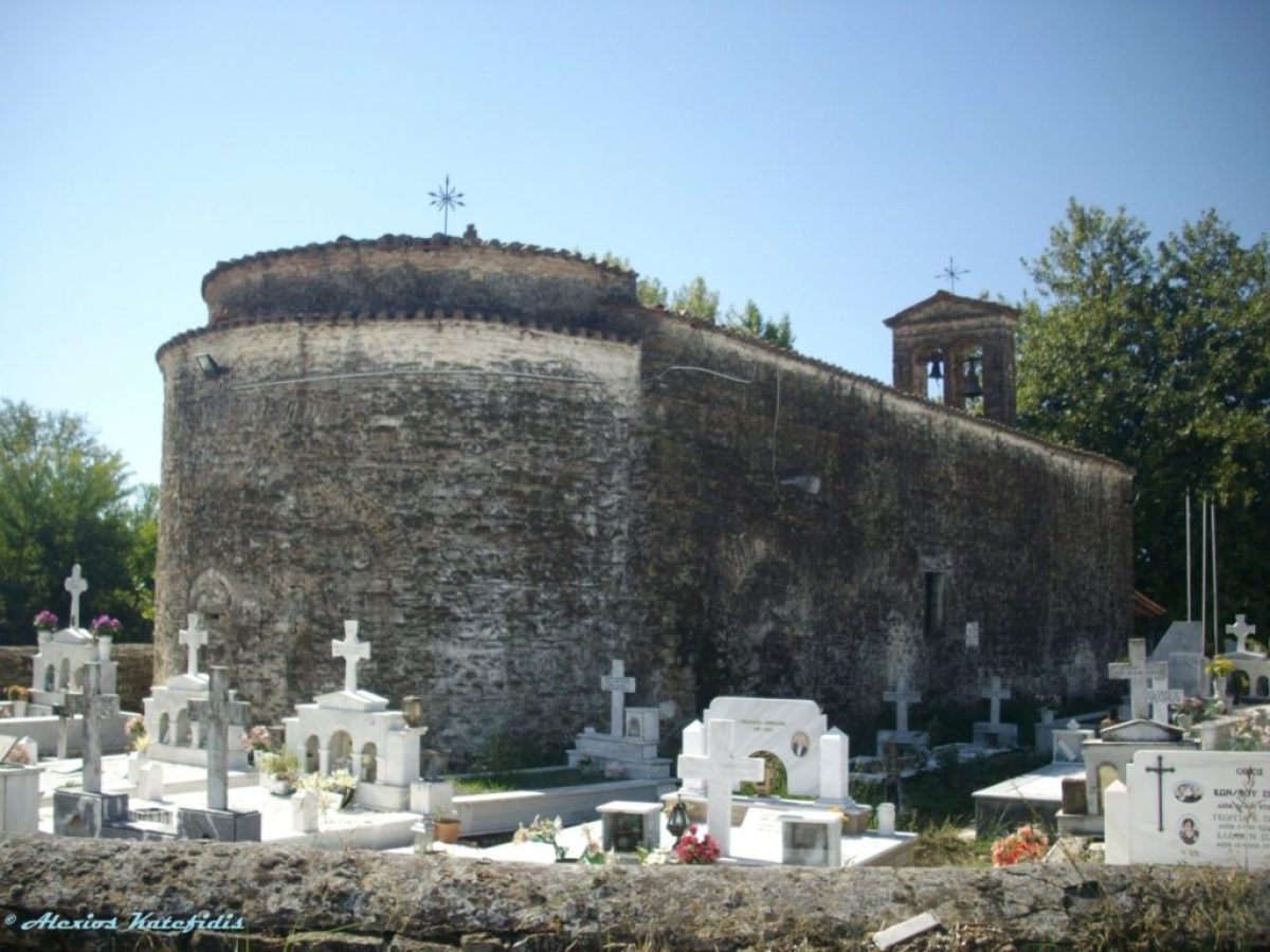 Ψυχοσάββατο στο Ζαπάντι Αγρινίου: Τιμή στους κοιμηθέντες ευσεβείς Χριστιανούς στο Ναό Κοιμήσεως της Θεοτόκου