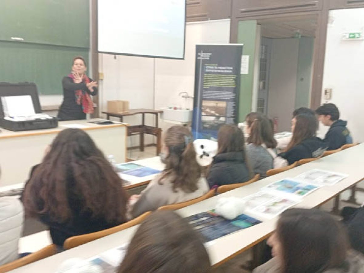 Ραφήνα: Επίσκεψη στο Τμήμα Γεωλογίας και Γεωπεριβάλλοντος, ΕΚΠΑ για το 1ο Γυμνάσιο