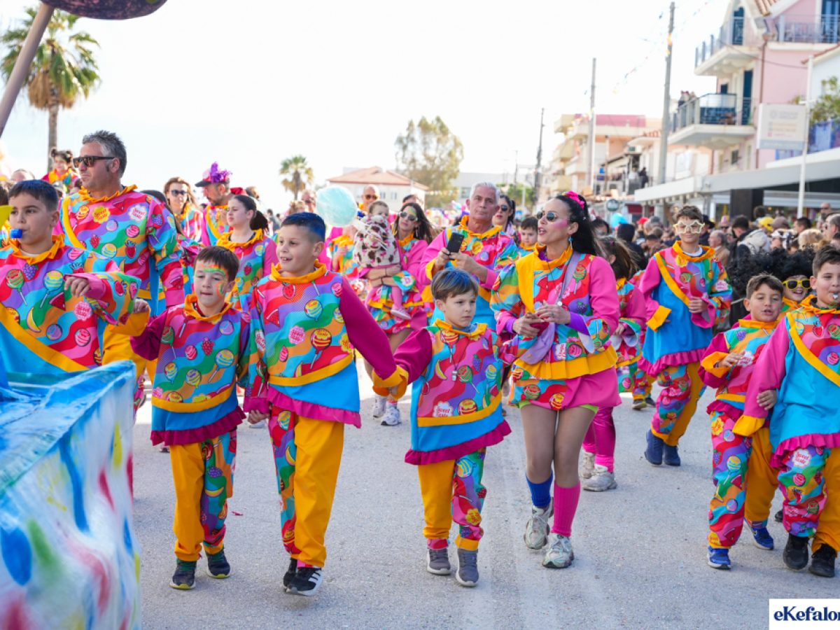 Ρεκόρ συμμετοχών στο Ληξουριώτικο Καρναβάλι –Πάνω από 3.000 καρναβαλιστές και 26 άρματα πλημμύρισαν την Παλική [εικόνες +βίντεο]