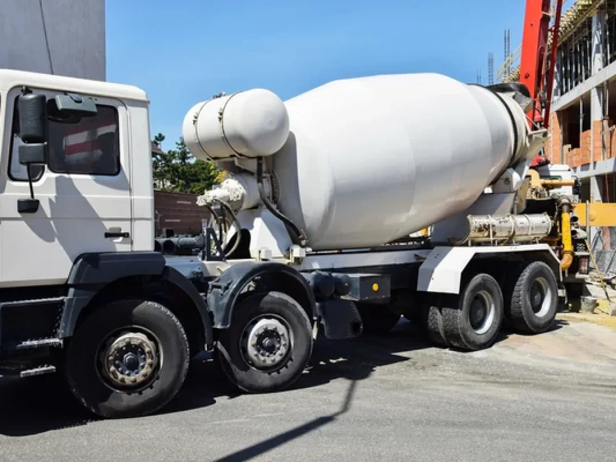 Ρέθυμνο: Μπετονιέρα έπεσε από γέφυρα στον δρόμο προς Σίσες