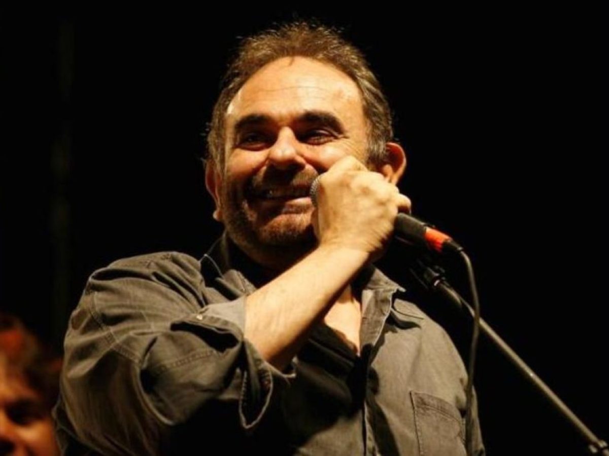 Σάκης Μπουλάς