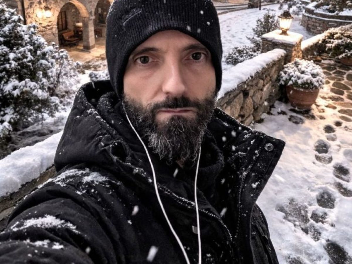 Σαν… μοναχός χωρίς το ράσο ο Βασίλης Τσιούτσιας