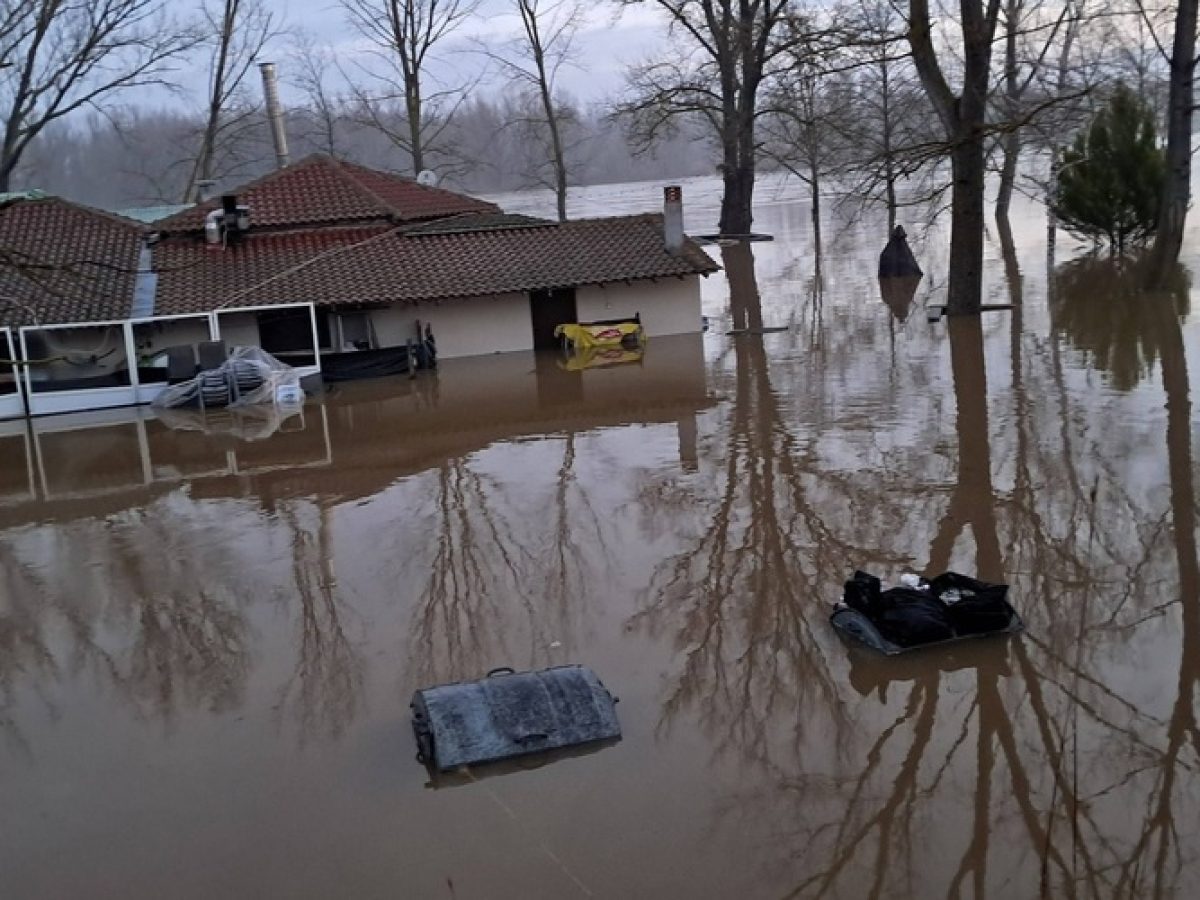 Σε κατάσταση έκτακτης ανάγκης λόγω πλημμυρών, κηρύχθηκαν οι δήμοι Ορεστιάδας, Αλεξανδρούπολης – Βρισκόταν ήδη ο δήμος Διδυμοτείχου