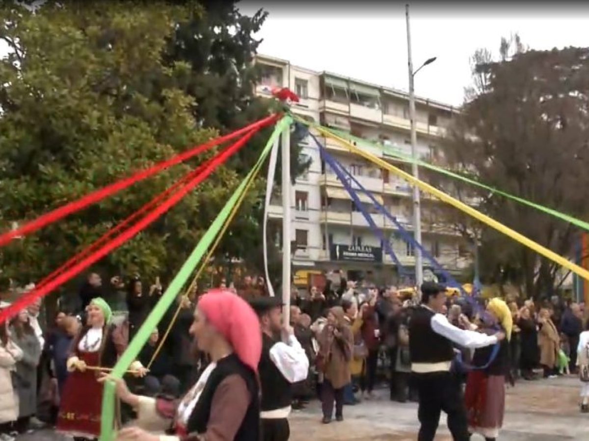 Σέρρες: Αναβίωσε το γαϊτανάκι- Όταν η παράδοση γίνεται γιορτή