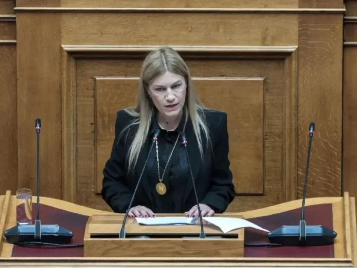 Σέβη Βολουδάκη στη Βουλή: Νόμιμη μετανάστευση με κανόνες, έλεγχο και διαφάνεια