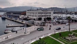 sillipsi-60chronou-sto-limani-tou