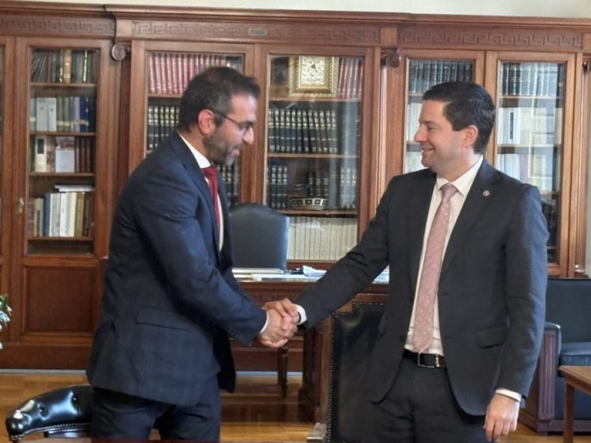 Σημαντική ακαδημαϊκή διάκριση για τον Τρικαλινό νευροχειρουργό Λάμπη Σταυρινού