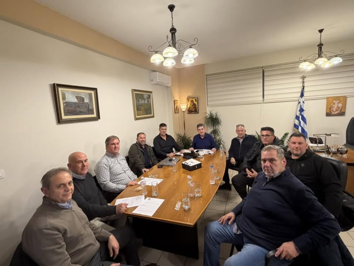 Συνάντηση Γρ. Αλεξόπουλου με τις διοικήσεις των ομάδων της “Αχαϊκής” και της “Αχαγιά ’82- Αυγέρος”