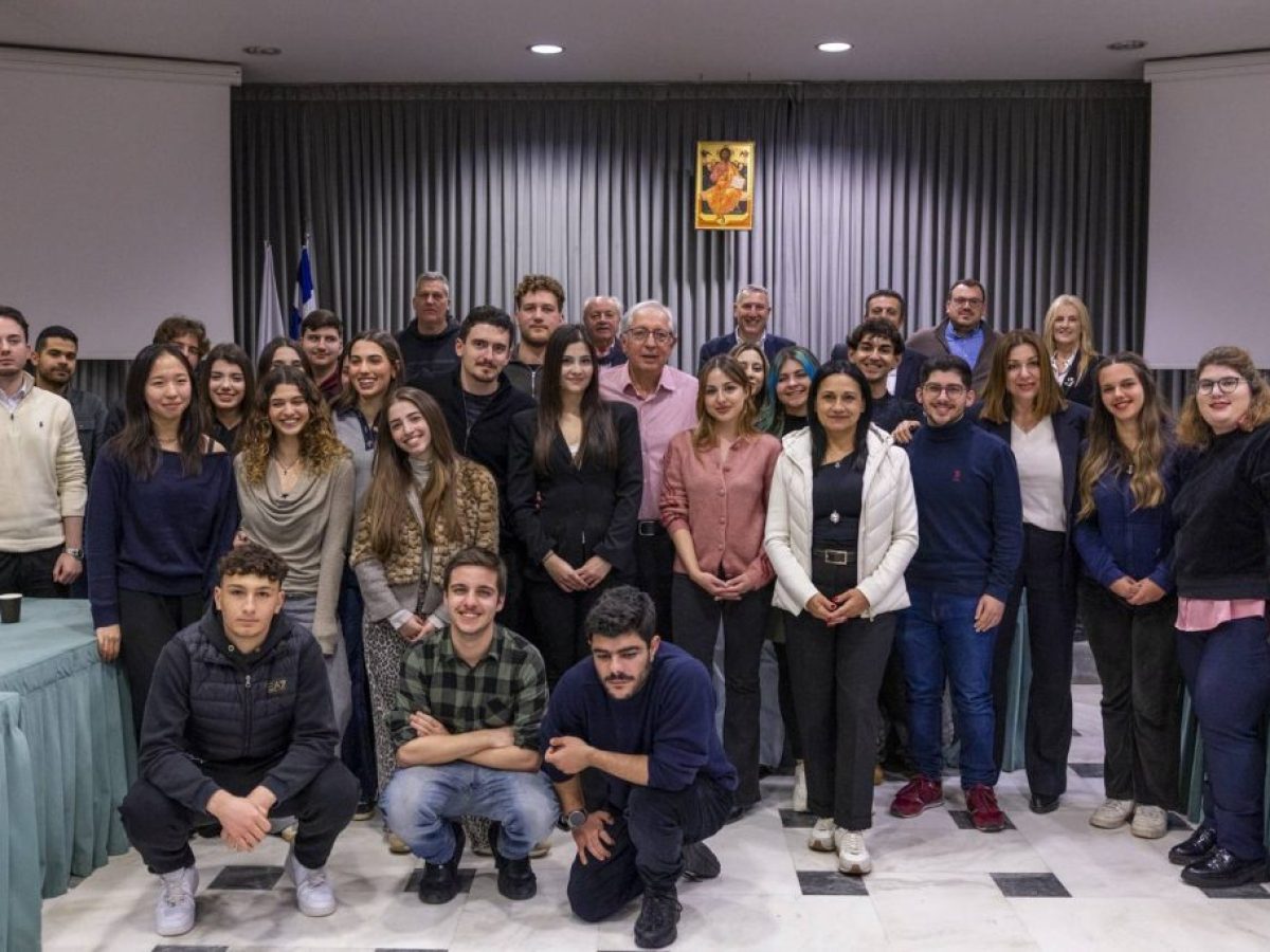Συνάντηση και κοπή πρωτοχρονιάτικης πίτας του Forum Νέων Αμαρουσίου