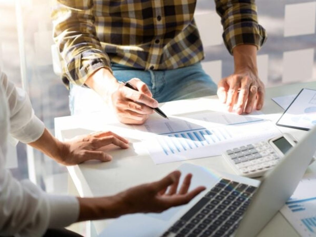 Συνάντηση Πτωχού ΠΟΕΕ: Προωθείται πρόγραμμα για μικρομεσαίες επιχειρήσεις