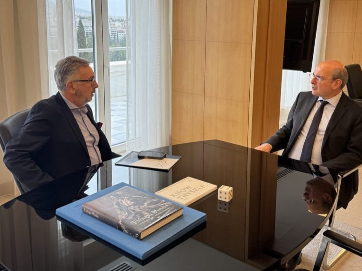 Συνάντηση του Δημάρχου Αγίου Δημητρίου Στέλιου Μαμαλάκη με τον Αντιπρόεδρο της Κυβέρνησης Κωστή Χατζηδάκη