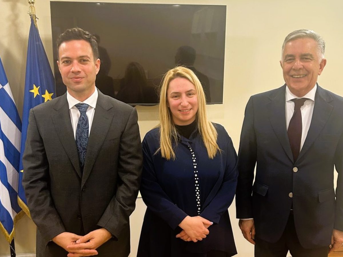 Συνάντηση του Βασίλη Α. Υψηλάντη με τη Γενική Γραμματέα Δημόσιας Περιουσίας Αντιγόνη Γιαννακάκη