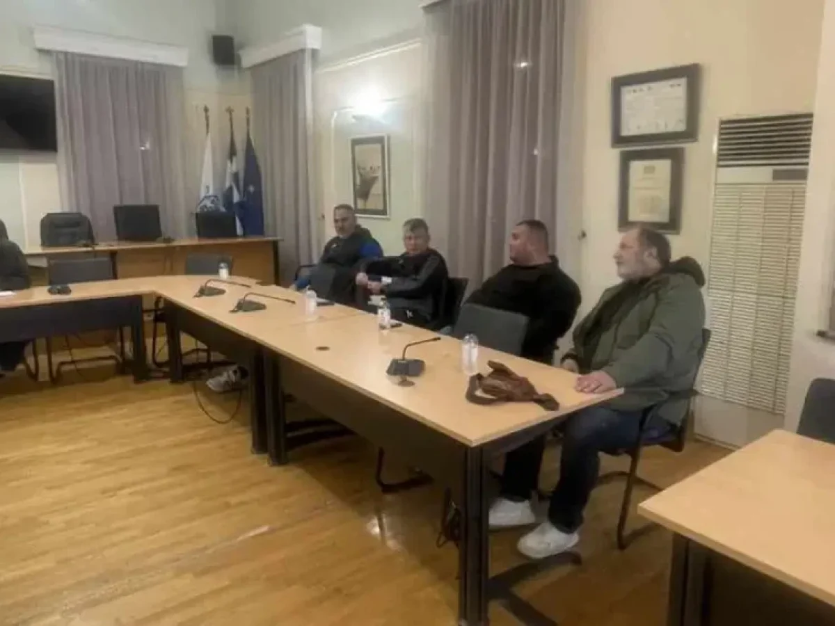 &Sigma;&upsilon;&nu;&epsilon;&delta;&rho;ί&alpha;&sigma;&epsilon; &eta; &Epsilon;&pi;&iota;&tau;&rho;&omicron;&pi;ή &Alpha;&theta;&lambda;&eta;&tau;&iota;&sigma;&mu;&omicron;ύ &tau;&omicron;&upsilon; &Delta;ή&mu;&omicron;&upsilon; &Chi;&alpha;&lambda;&kappa;&iota;&delta;έ&omega;&nu;