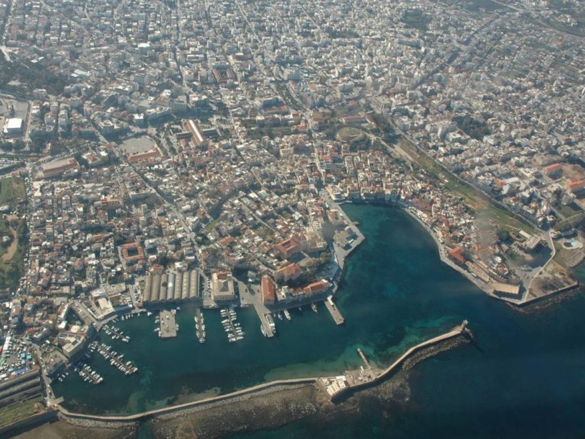 Συνεδρίαση για το συμβούλιο κοινότητας Χανίων