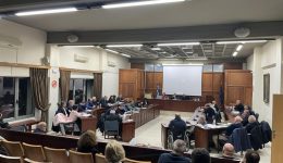 sinedriazi-to-dimotiko-simvoulio-dimos