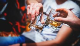 sinelifthi-sti-mitilini-epichirimatias-edose-alkool